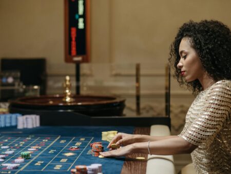 Cum să eviți capcanele obișnuite ale jocurilor de cazinou: Ghid practic pentru începători
