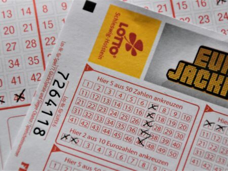 Loto pentru Începători: Cum să Îți Crești Șansele și să Joci Inteligent